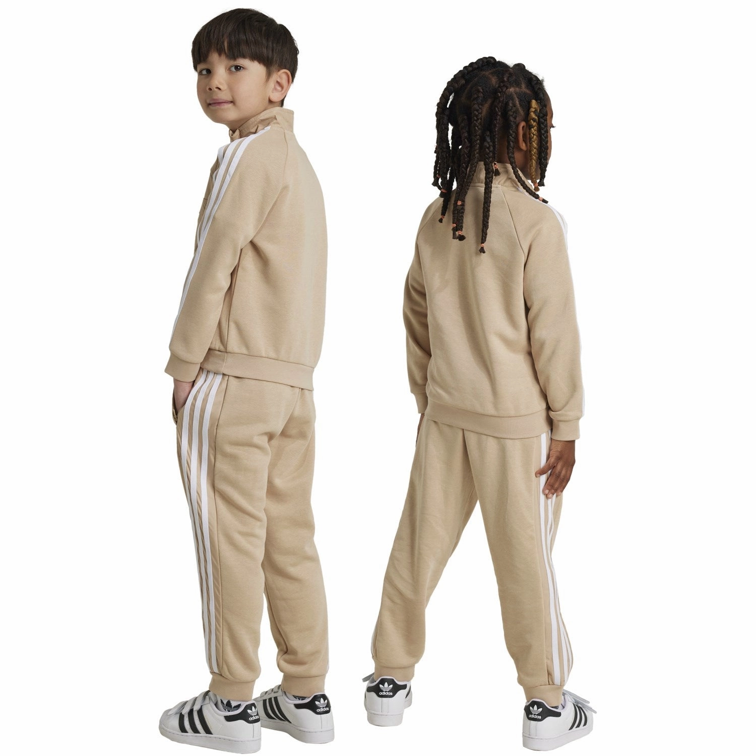 adidas Originals Magbei Crew Sweat Set Functional Design Contoured Seam Placement