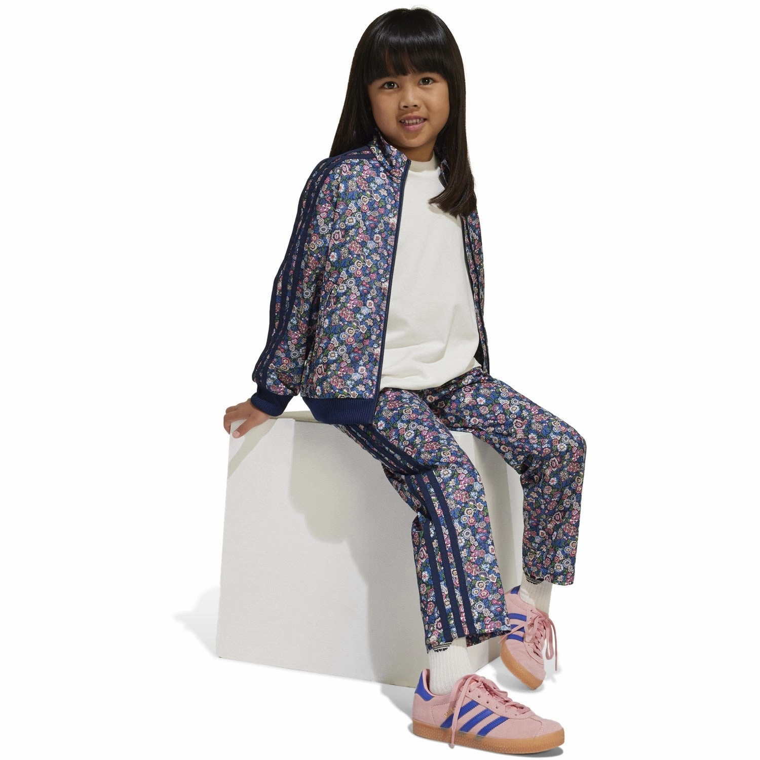 QuickRelease Fastening adidas Originals Night Indigo/Multicolor Fb Tracksuit