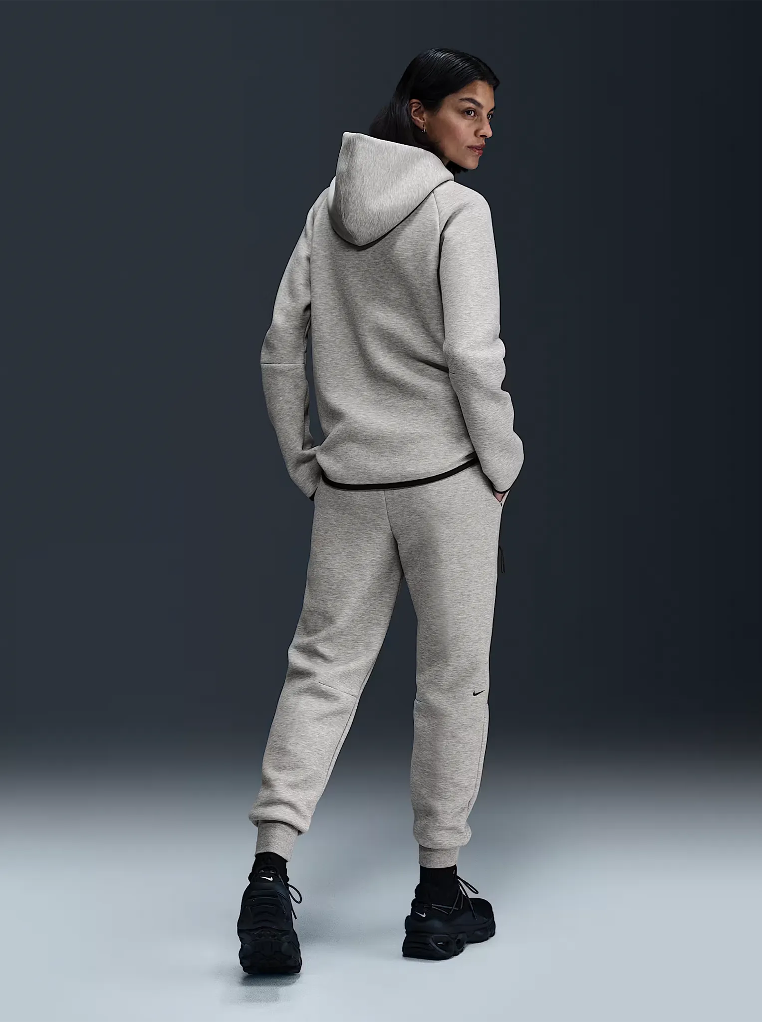 Sportswear Tech Fleece Mid-Rise Joggers RecycledPolyester