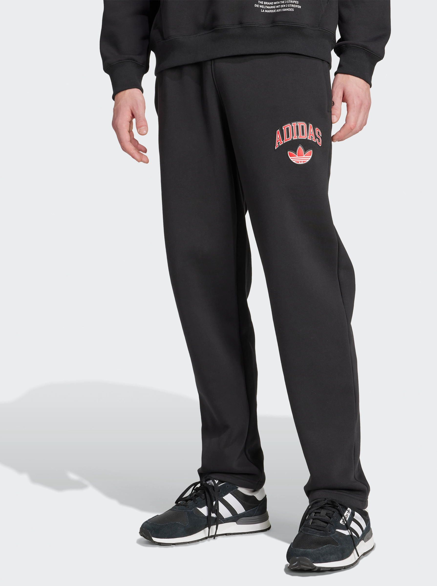 Compact Pack Mesh Lined Extended Q12 Varsity Pants