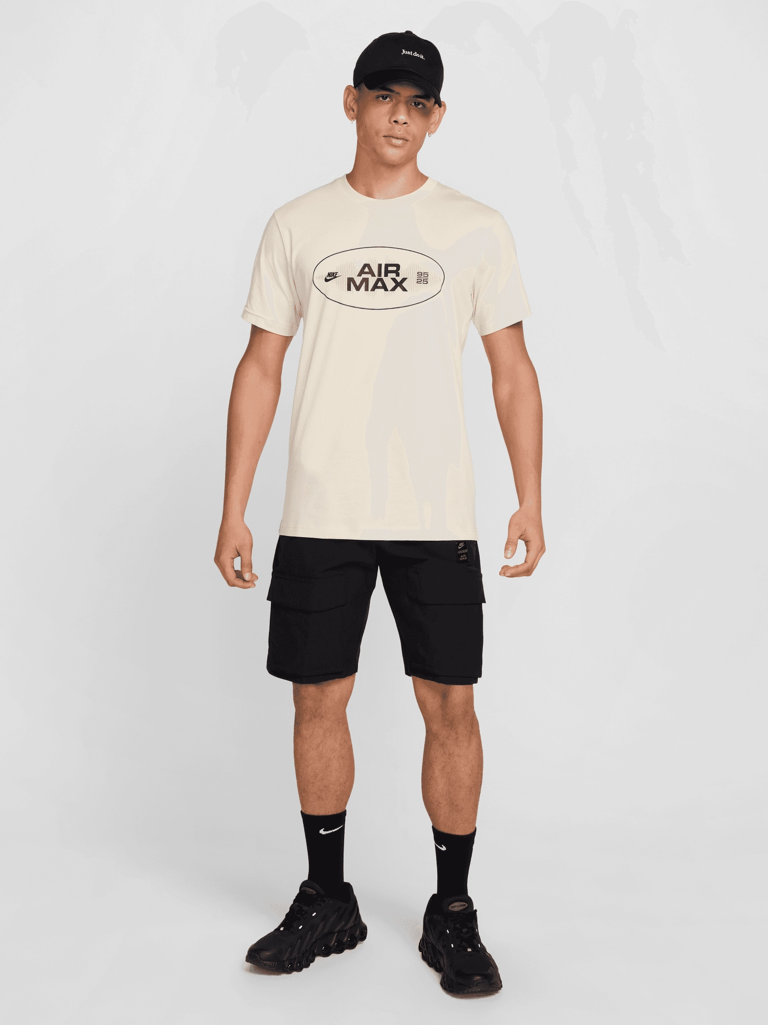 Modern Outfit Air Max T-Shirt