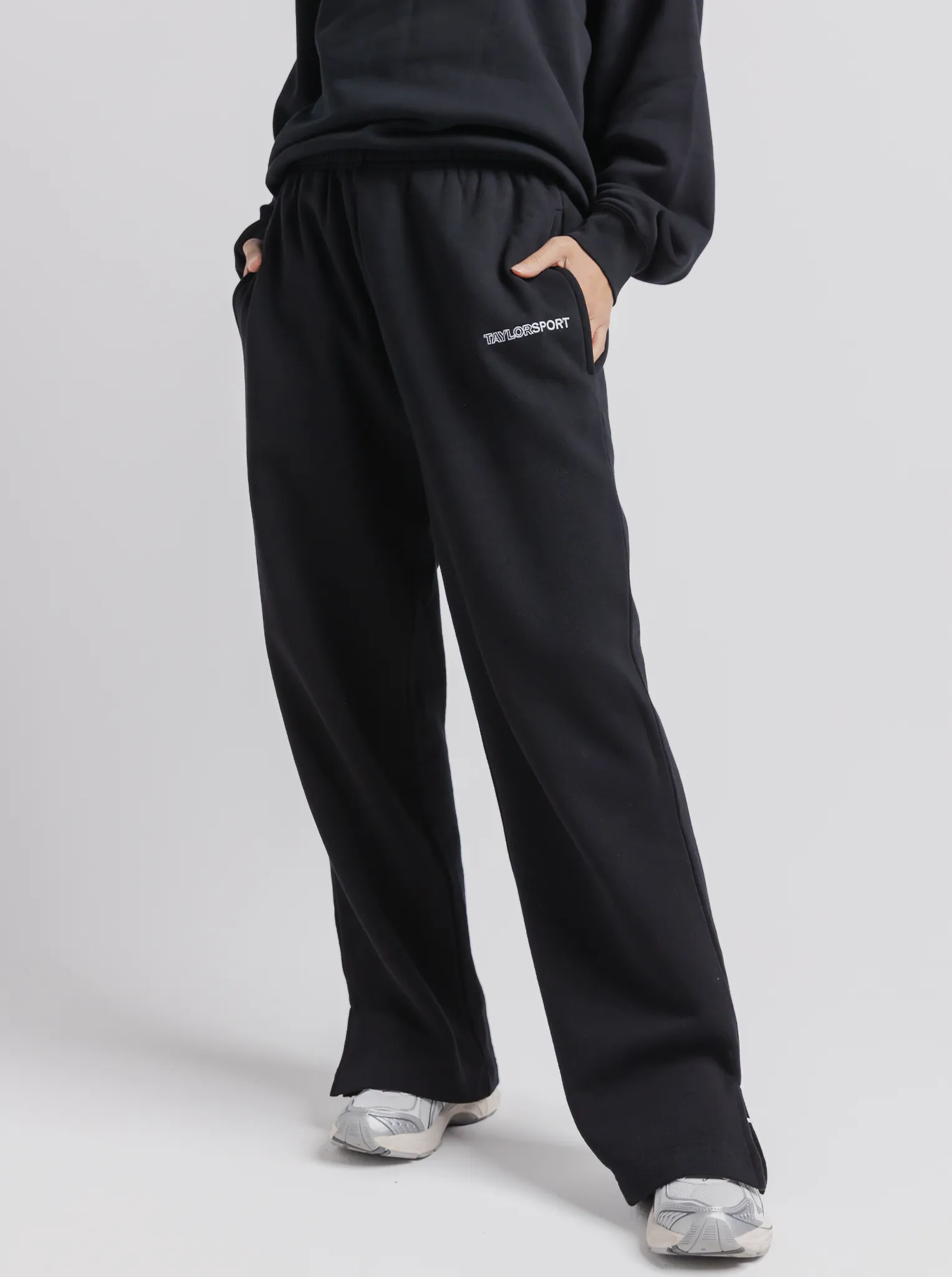 Wide Leg Sweats in Black Chic Vibe