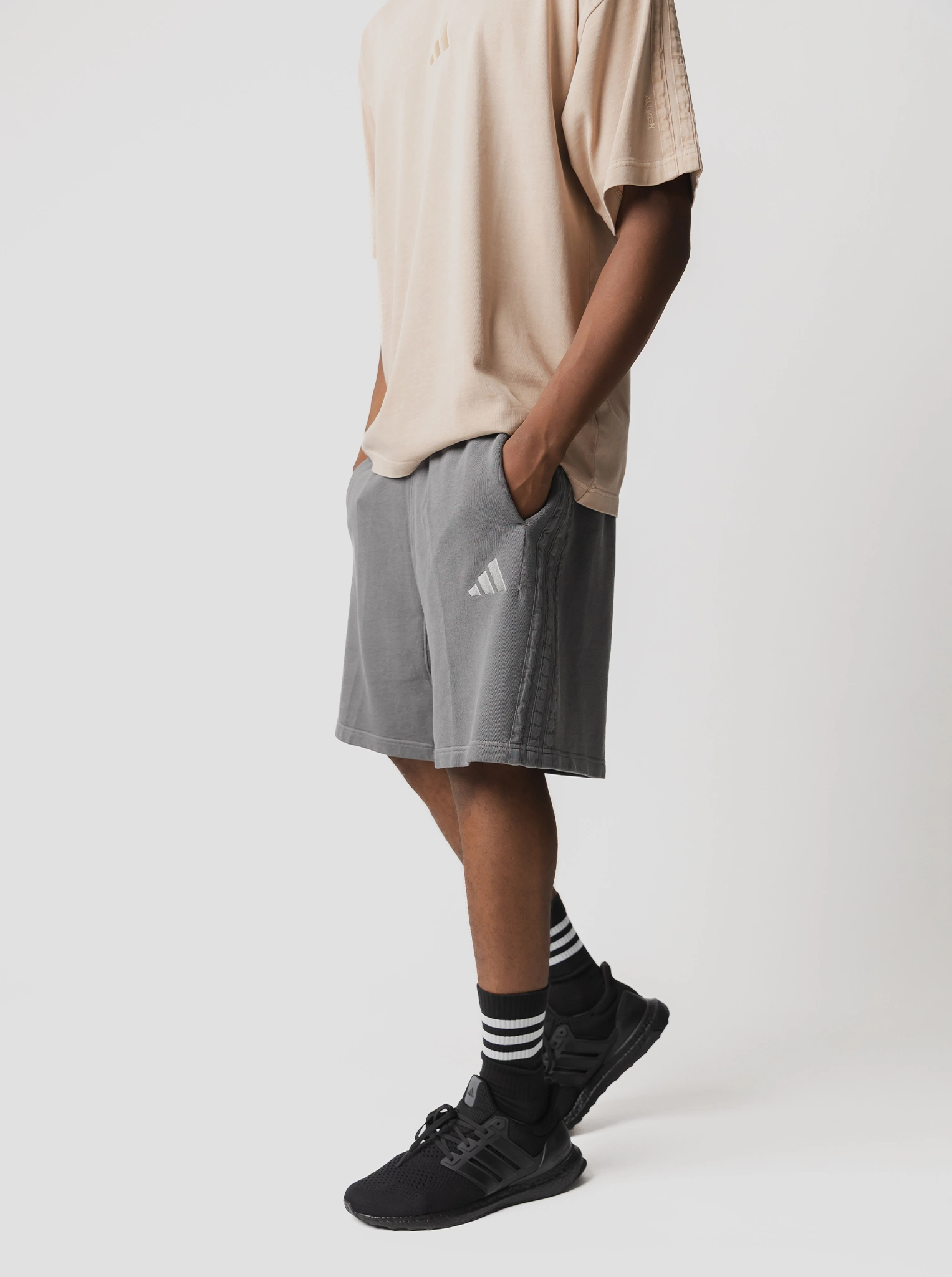 Anti - odor Anti Static Fabric All SZN French Terry Washed Shorts 8"