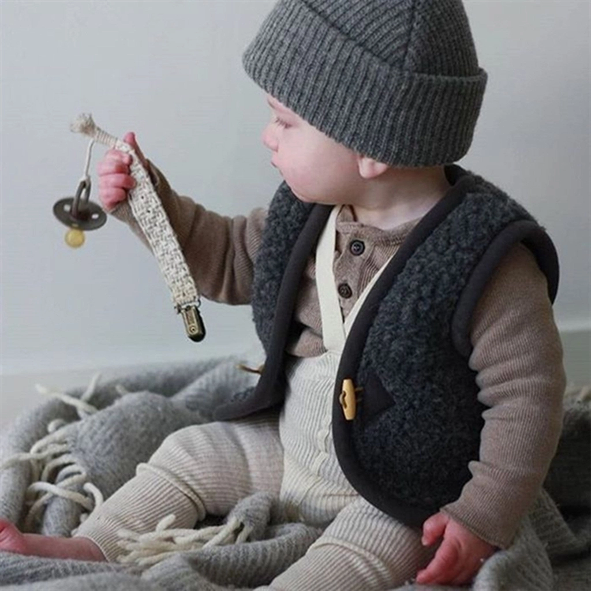 Alwero Vest Alpen Junior Antracit Weatherproof Sealing