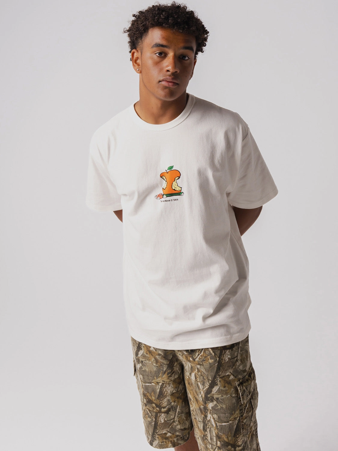 Layering Comfort Wear Cool Style Apple Graphic Tee