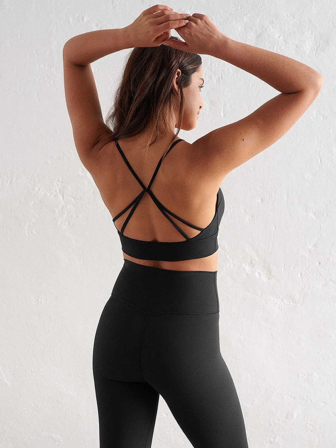 Non-Binding Fit Supportive Fabric Black Sense Strap Bra