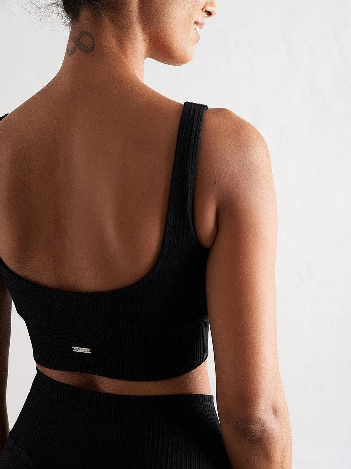 Medium Black Ribbed Seamless Bra