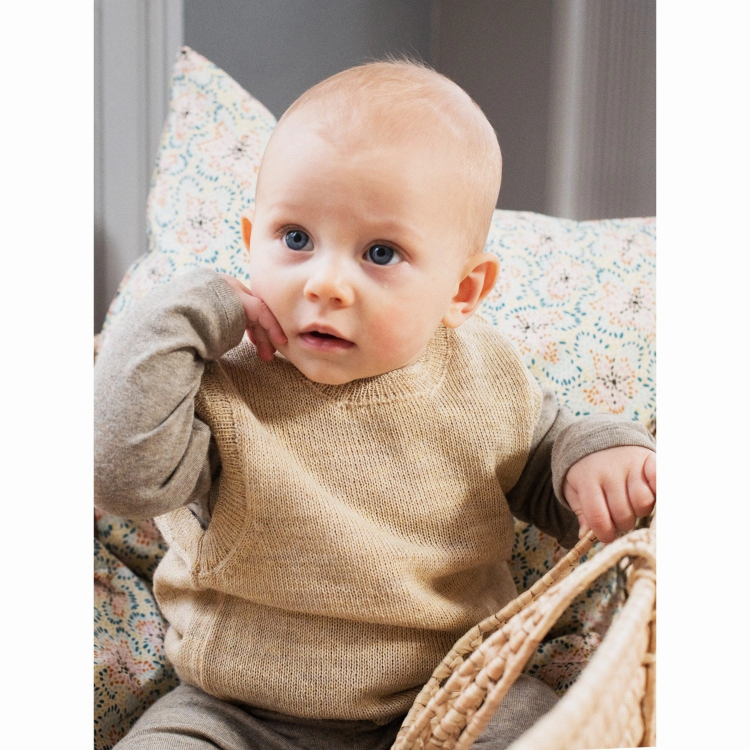 Serendipity Seashell Alpaca Vest Rough Circumstance