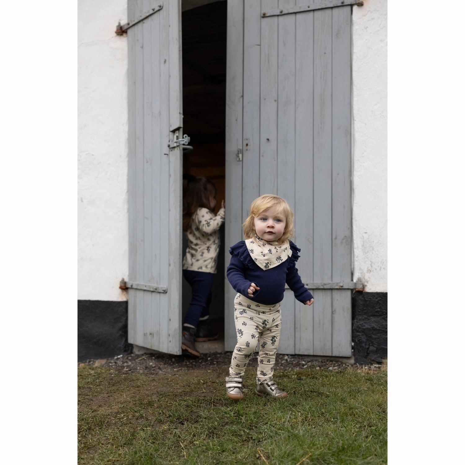 Petit Piao Elderberry Aop Leggings Printed Lightweight Material Unisex Style Home Lounge Fade Resistant