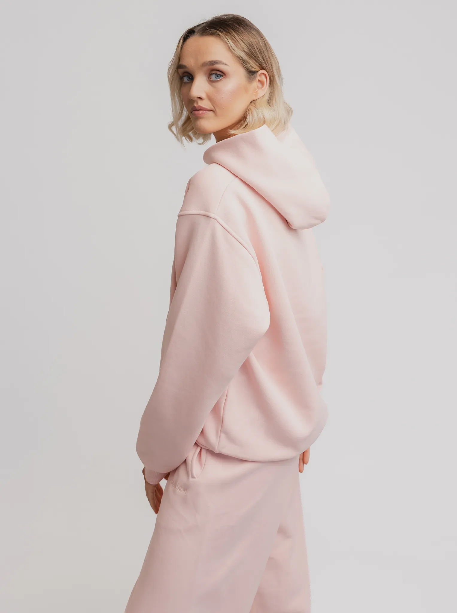 Casual Comfort Spider like Heritage Hoodie in Pillow Pink