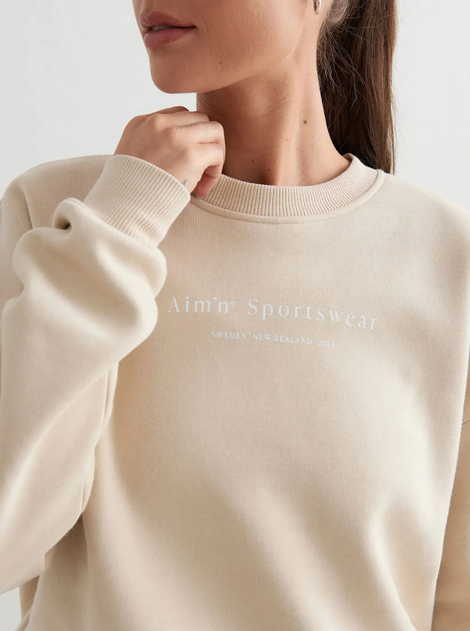 Lightweight Construction Vintage Wash Effect Caf?? Au Lait Serif Sweatshirt