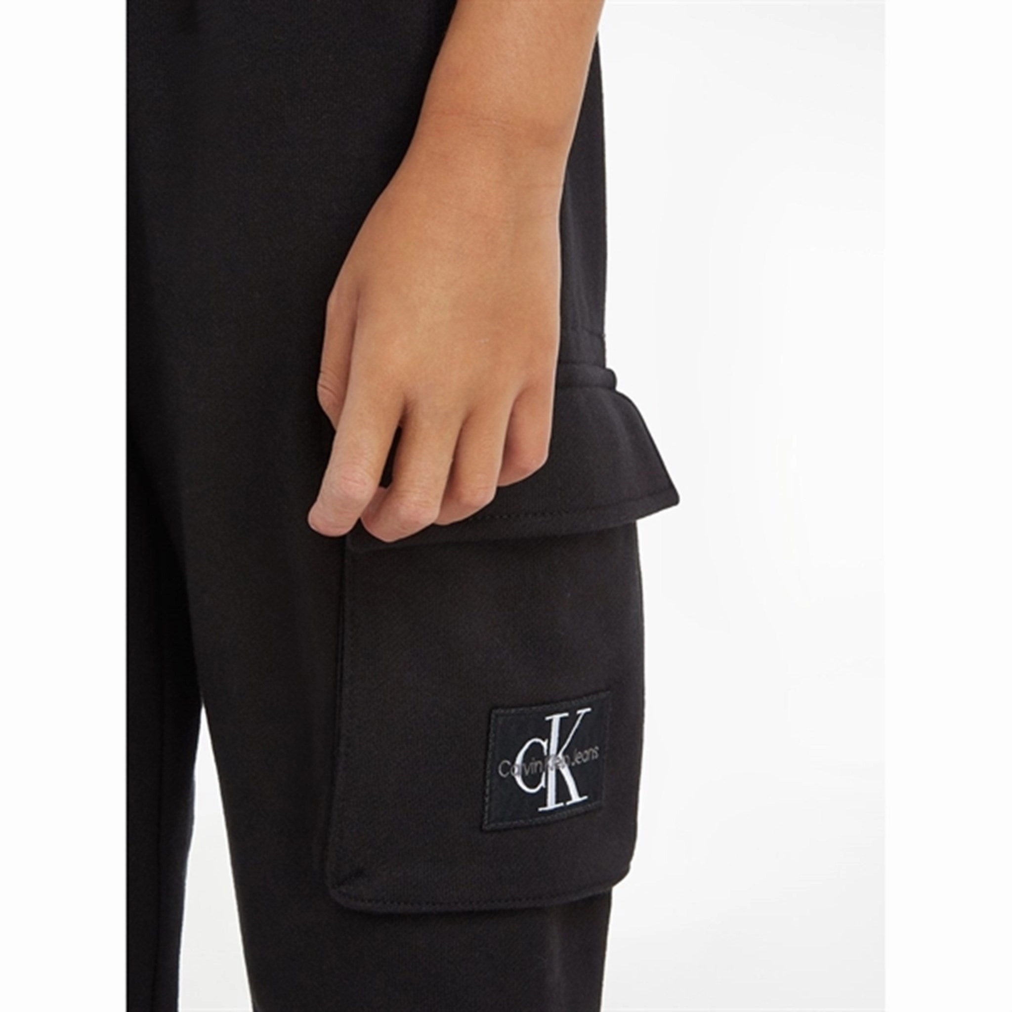 VentilatedMeshPanels Calvin Klein Badge Cargo Sweatpant Ck Black