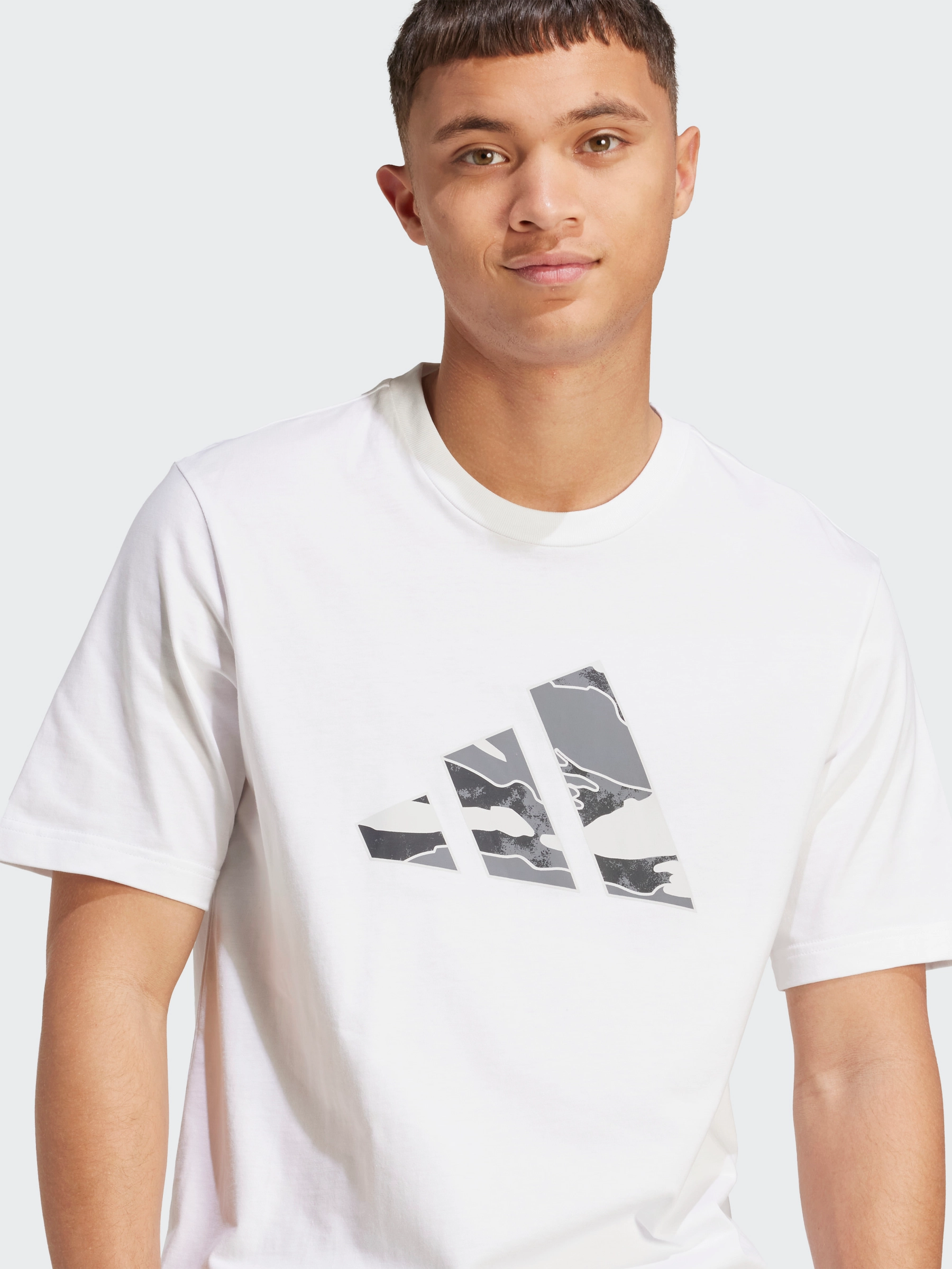 Camo Logo Graphic T-Shirt Chilly Style Simple Comfort Look