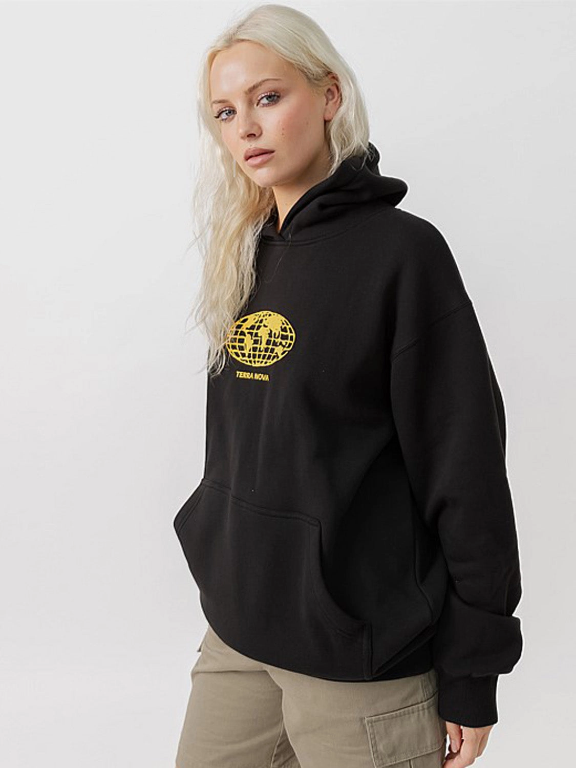 Globe Pullover Hood Yacht club style tall clothing