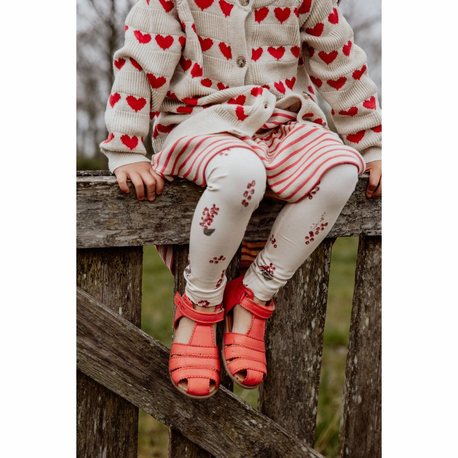 Petit Piao Berry Leggings Printed For Adults Slim Fit Seamless Design Active Lifestyle