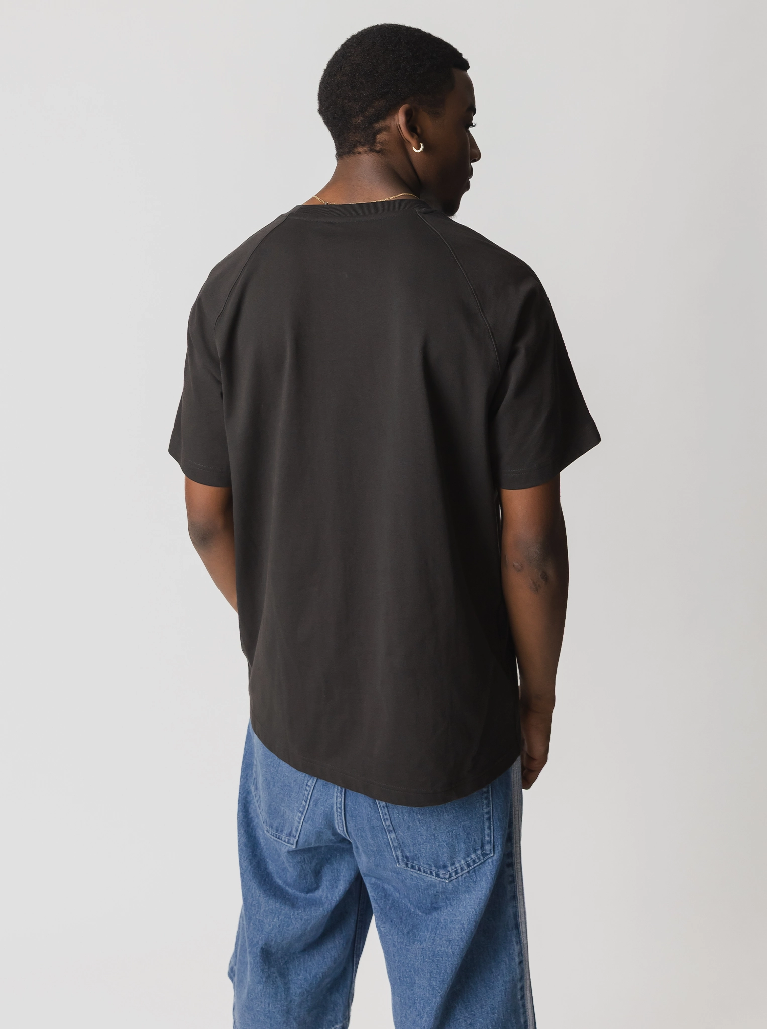 Premium Essentials T-Shirt Soft Touch Texture MinimalistStitching