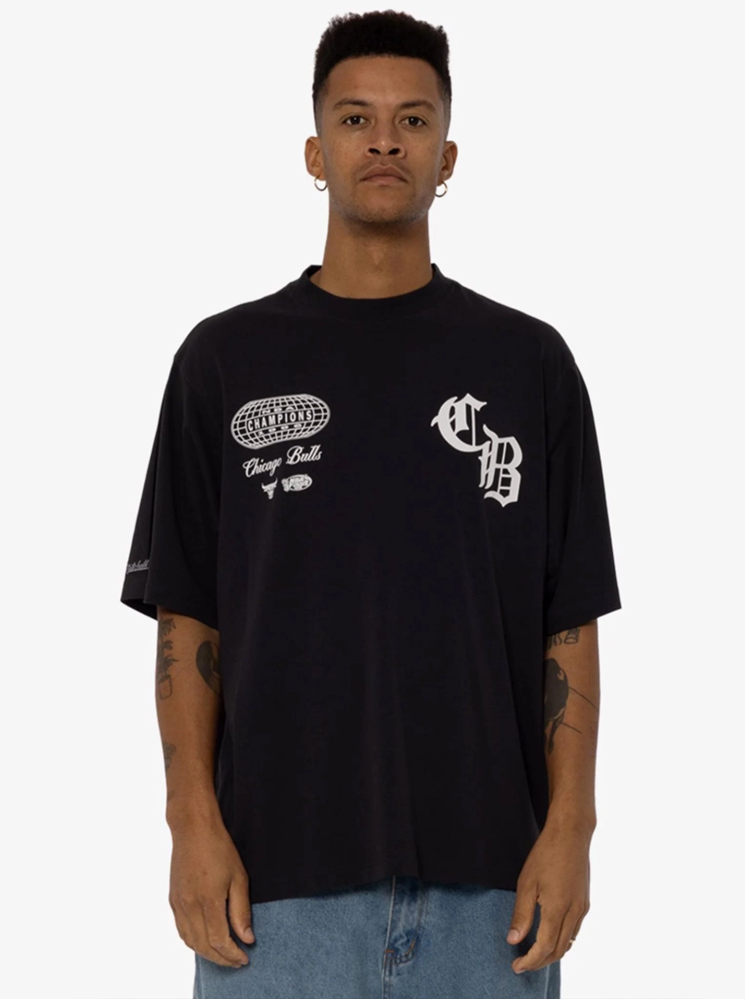 OdorResistant Fabric Chicago Bulls Roll The Dice Tee