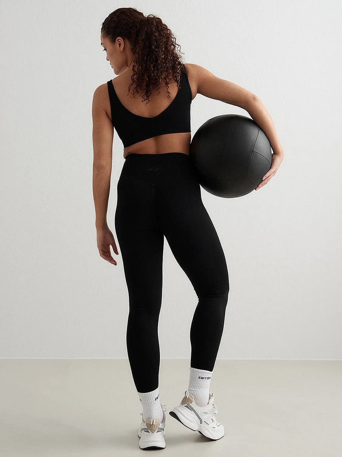 Black Shape Seamless Tights sleek contour