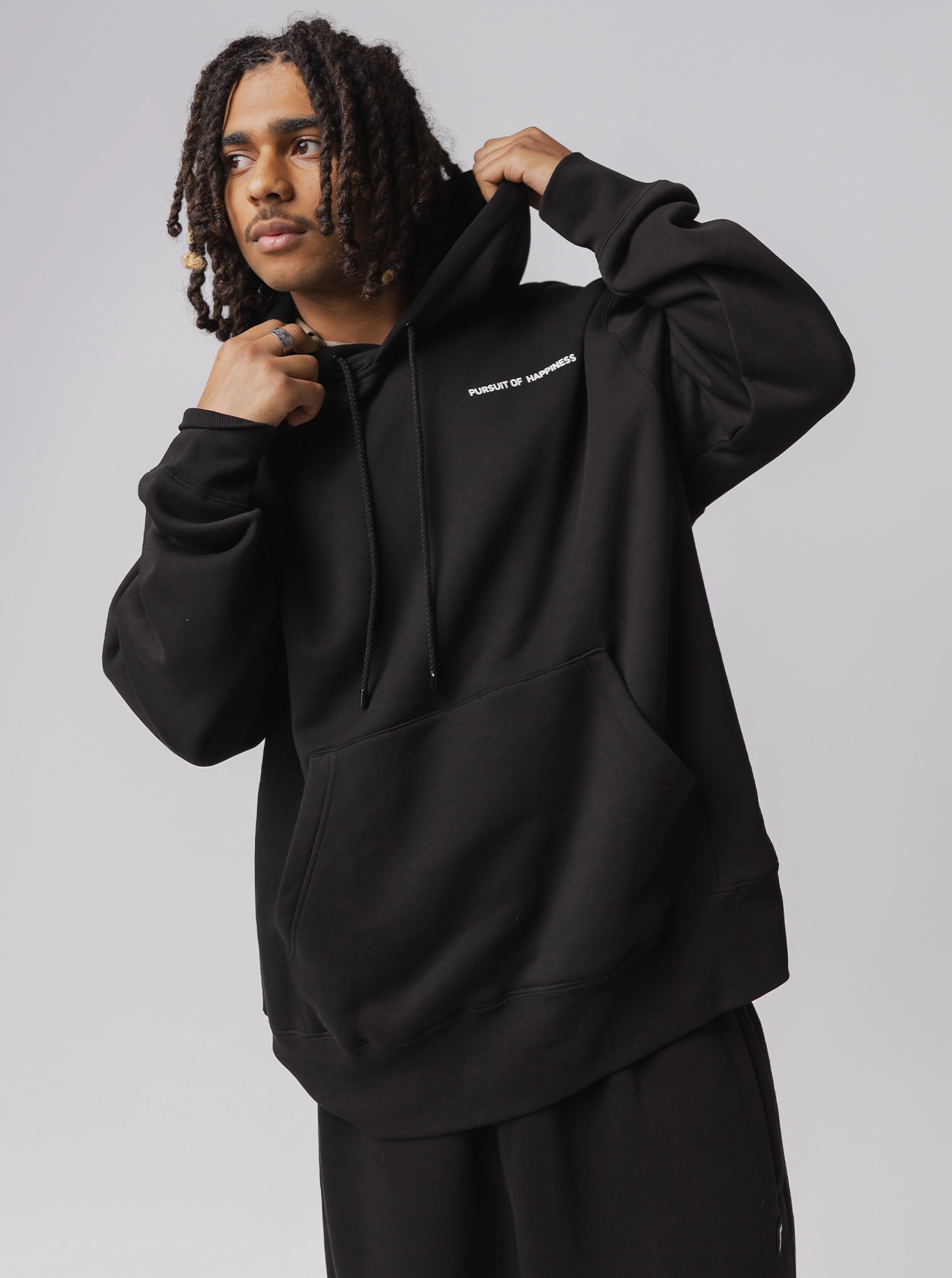 Bold Print Classic Logo Heavyweight Pullover in Court Black