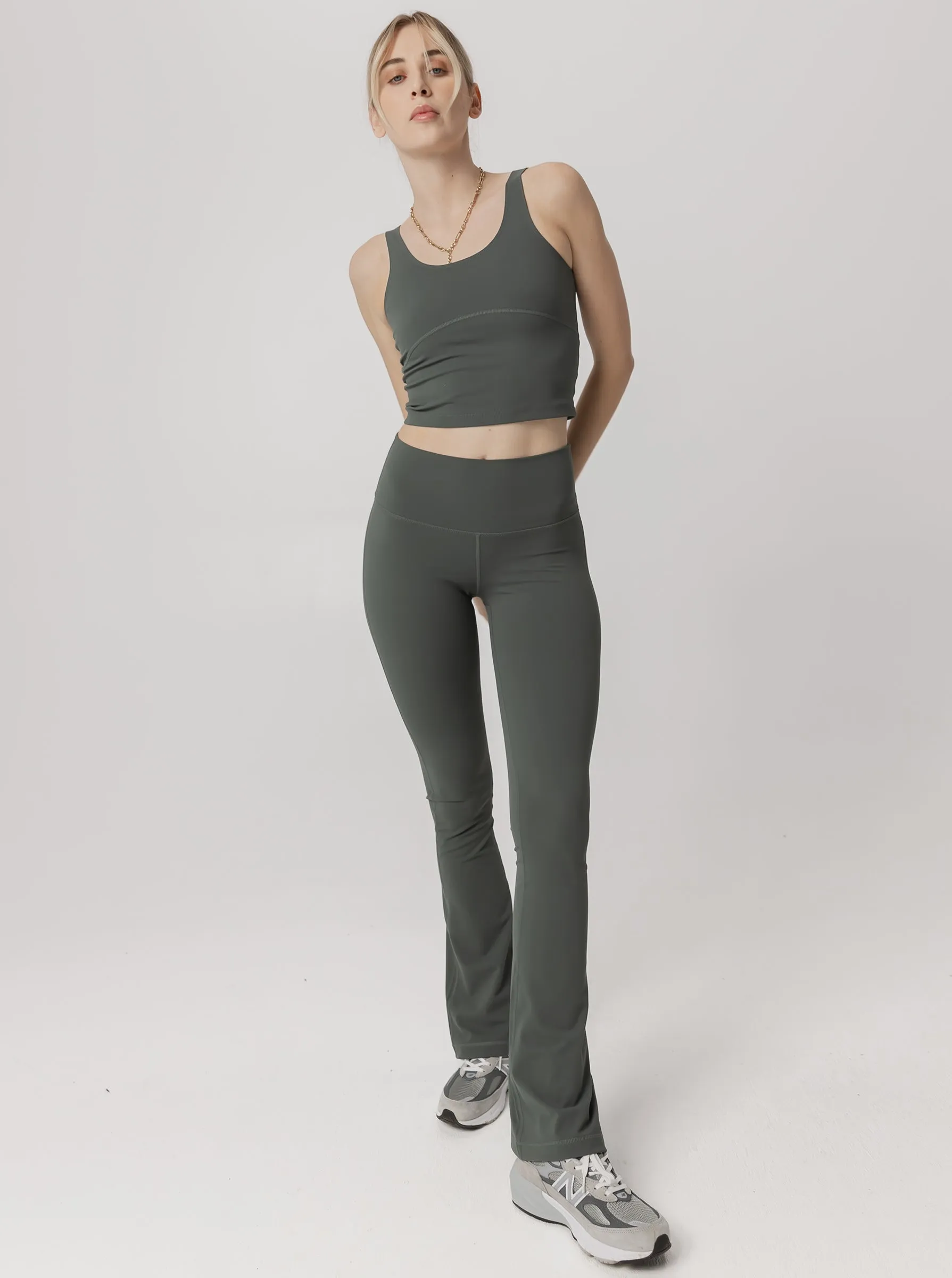 simple design Cycling Trip Minimalist Style Peached Taylor Flared Tight In Eucalyptus