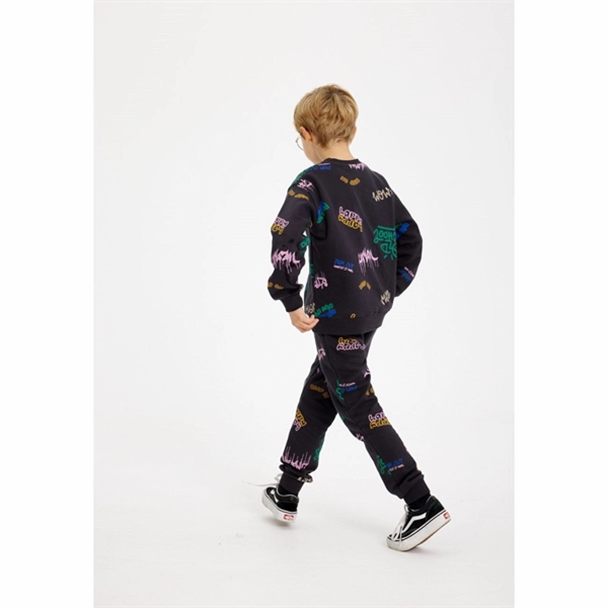 retail store NonRestrictive Armhole The New Phantom Harvey Sweatpants