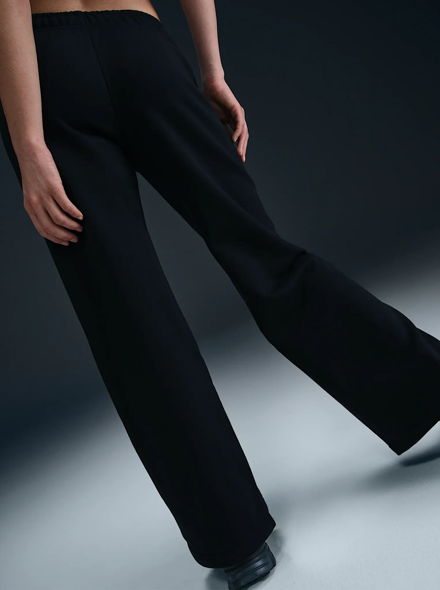 Sportswear Club Fleece Mid-Rise Wide-Leg Graphic Pants Outdoor Use AntiPillingFabric