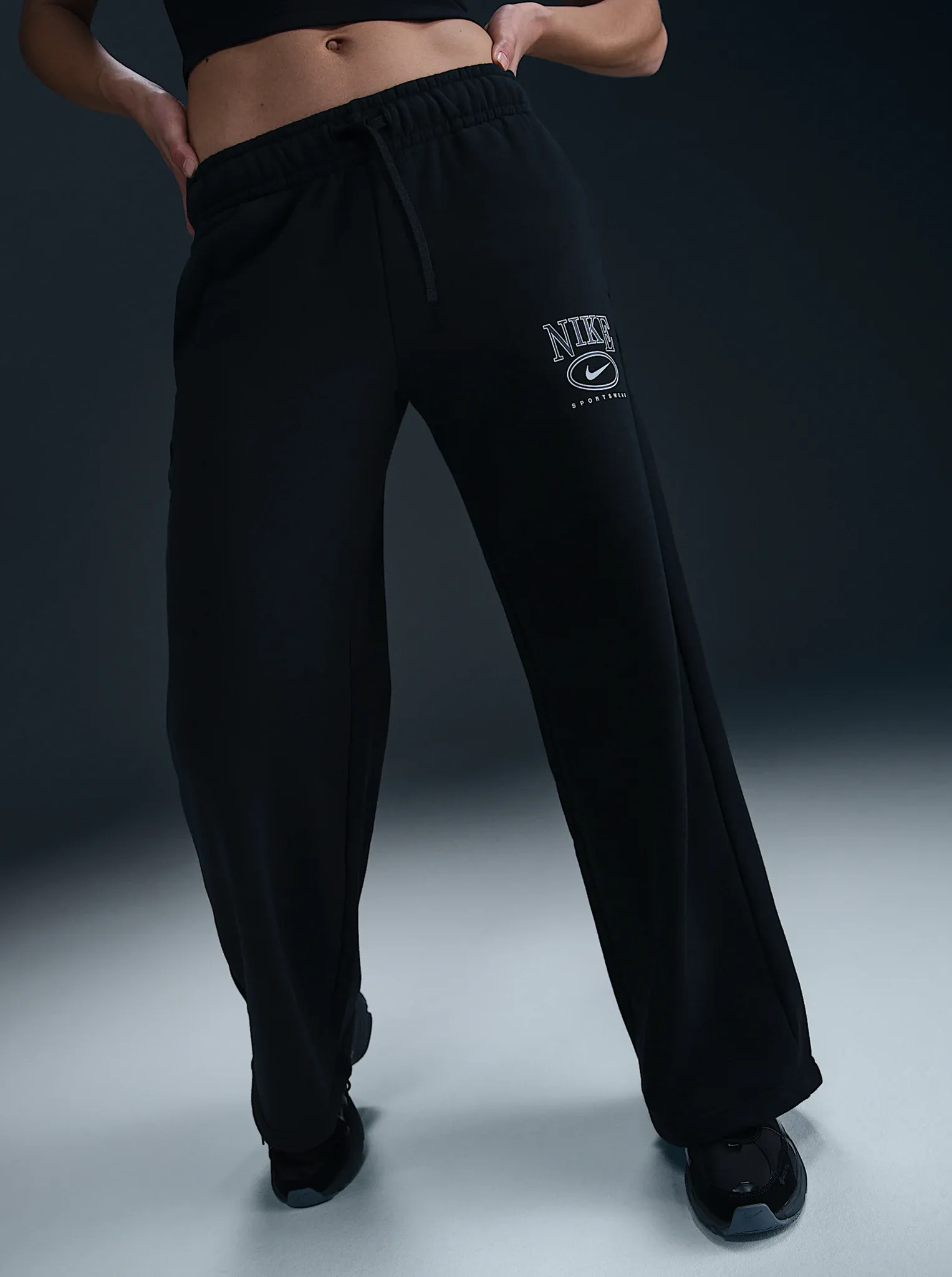 Sportswear Club Fleece Mid-Rise Wide-Leg Graphic Pants High-waisted fit Non Restrictive