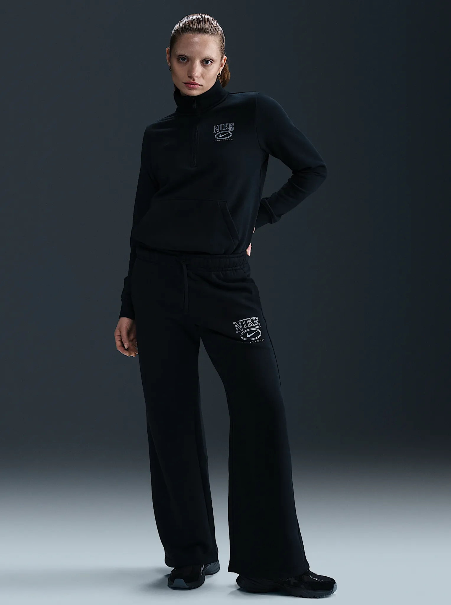 Sportswear Club Fleece Mid-Rise Wide-Leg Graphic Pants SeamlessPockets Tear Resistant