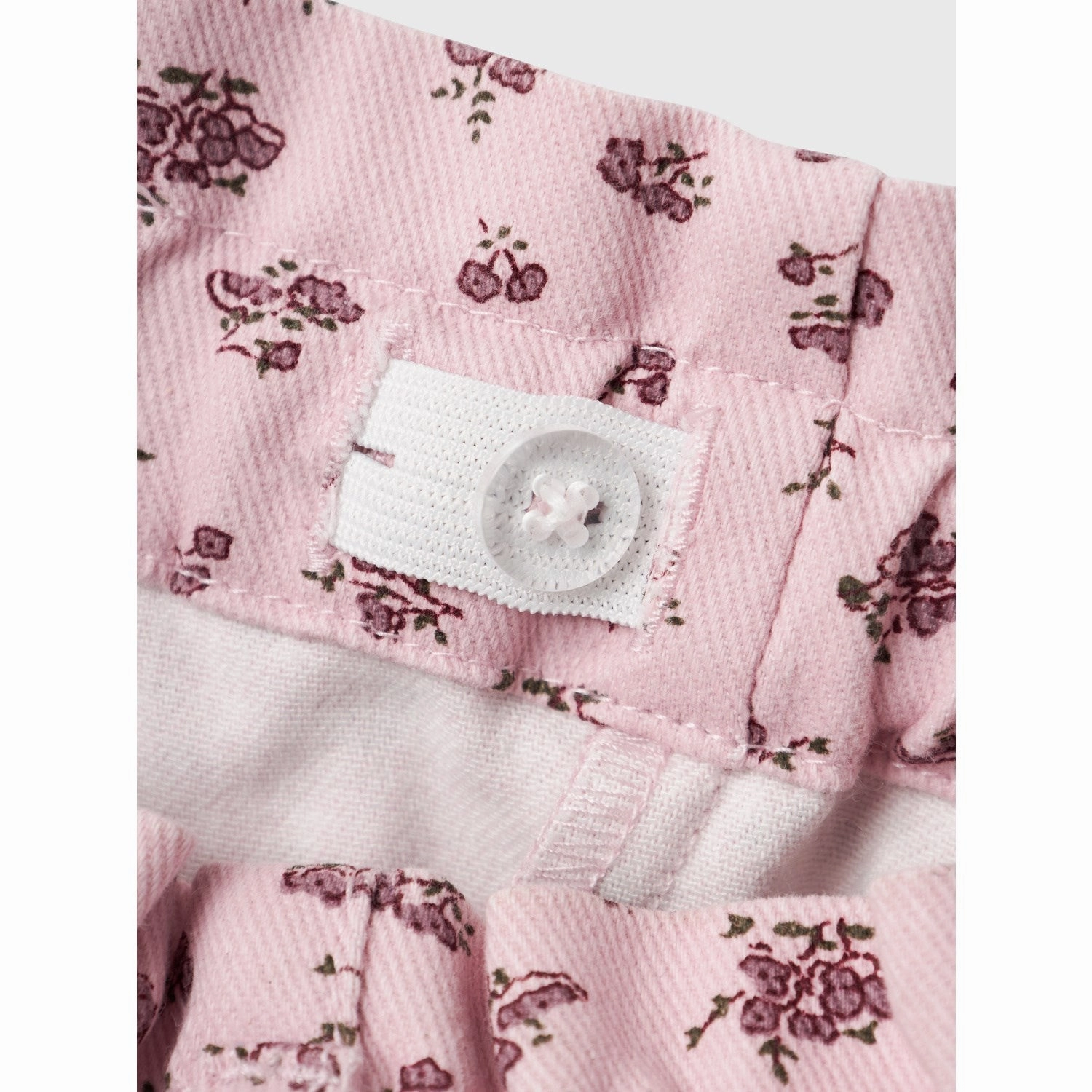 Neutral Tone Name It Winsome Orchid AOP Bitten Short Twill Skirt