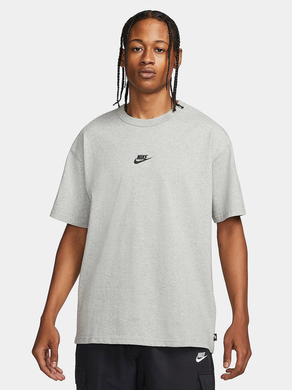 Sportswear Premium Essentials Tee Light and Cozy Urban Look