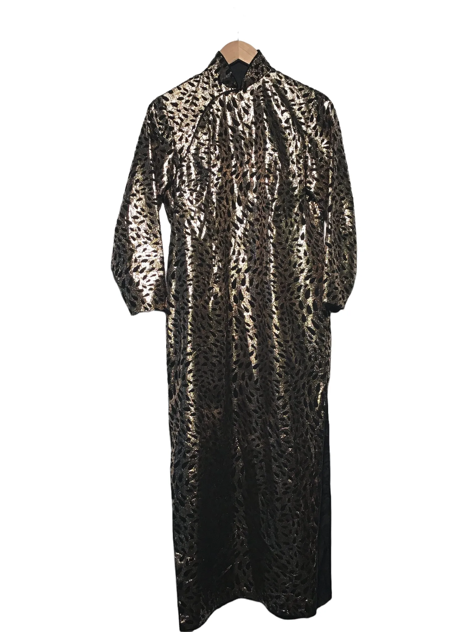 Cool Layers Curve-Enhancing Metallic Evening Dress (Size L)