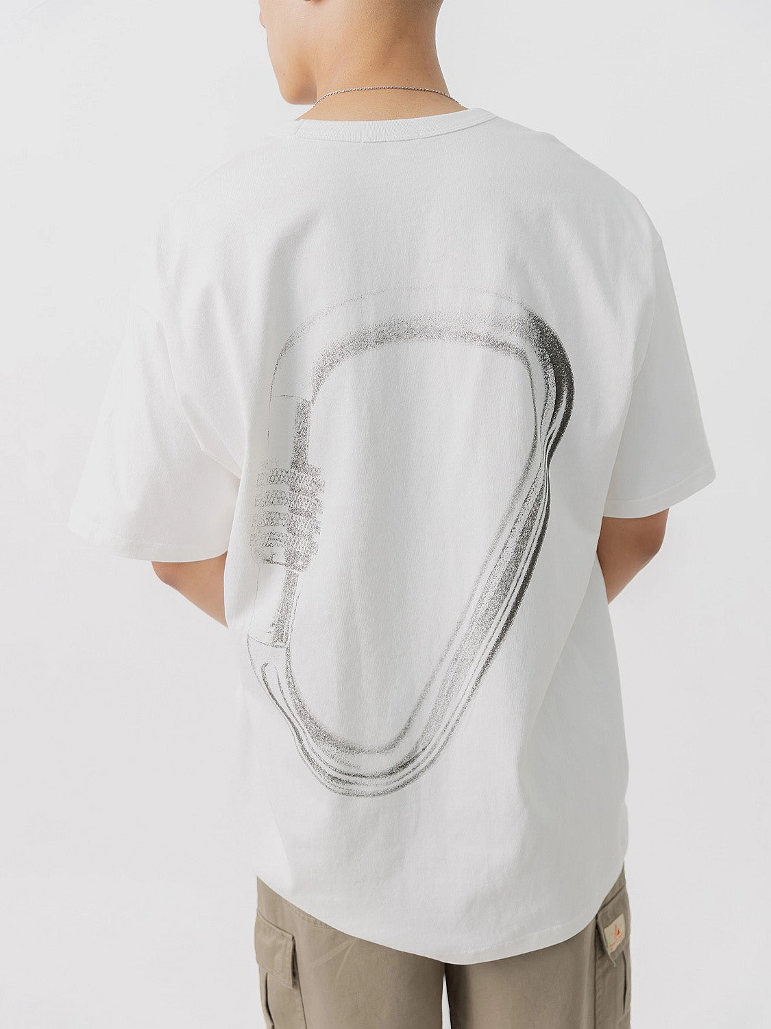 Carabiner Graphic Tee Sleek Layer