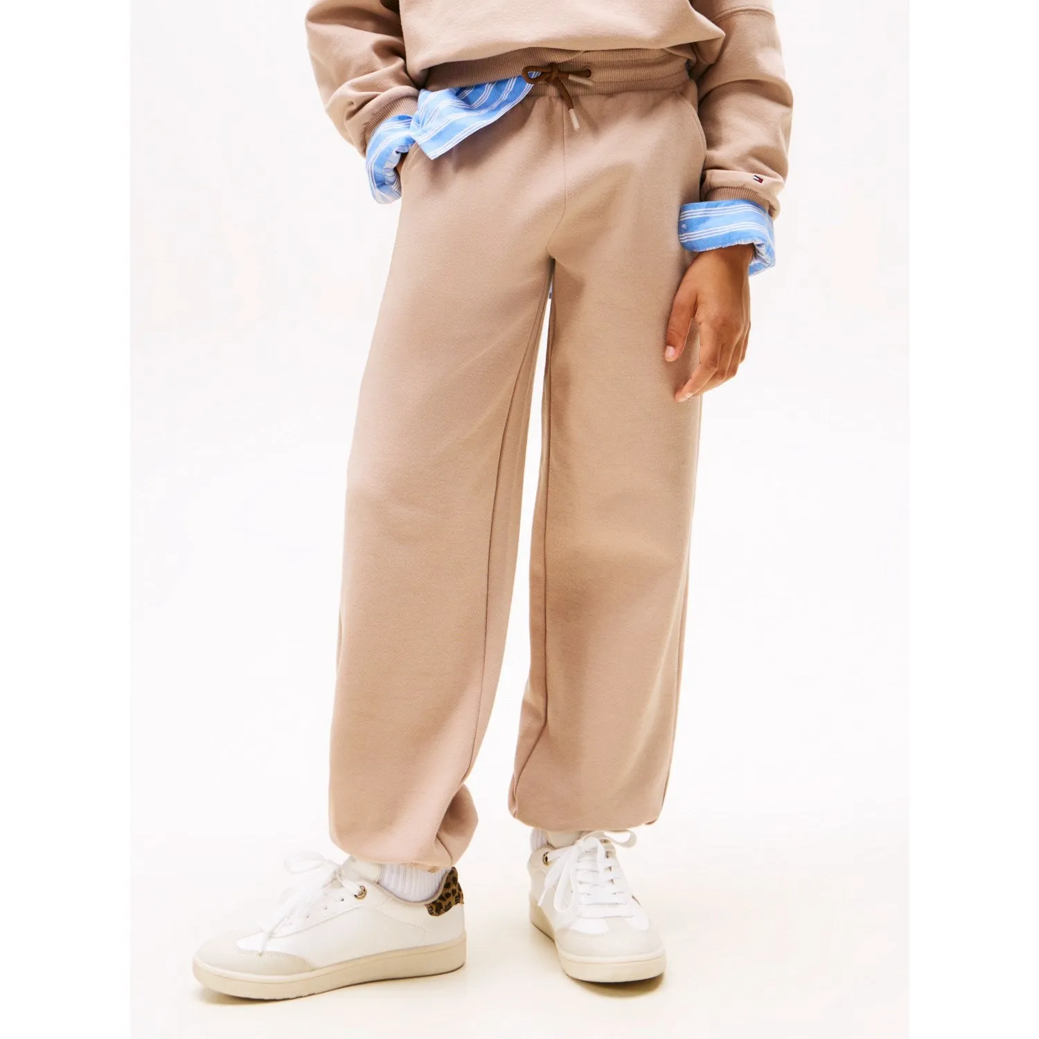 GridKnit Structure Tommy Hilfiger Malted Milk Tonal Crest Sweatpants