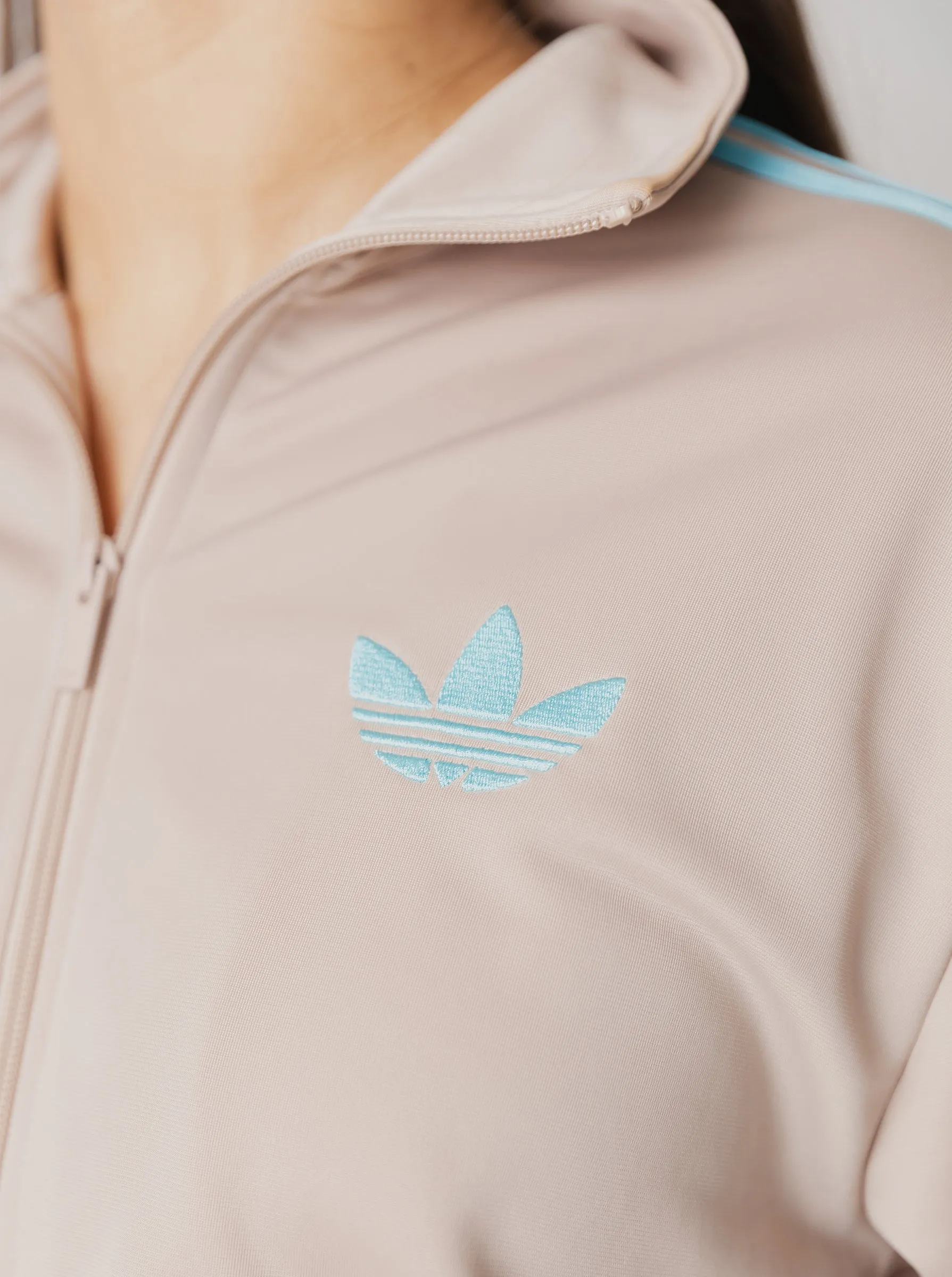 Ergonomic Seams coastal Firebird Track Top