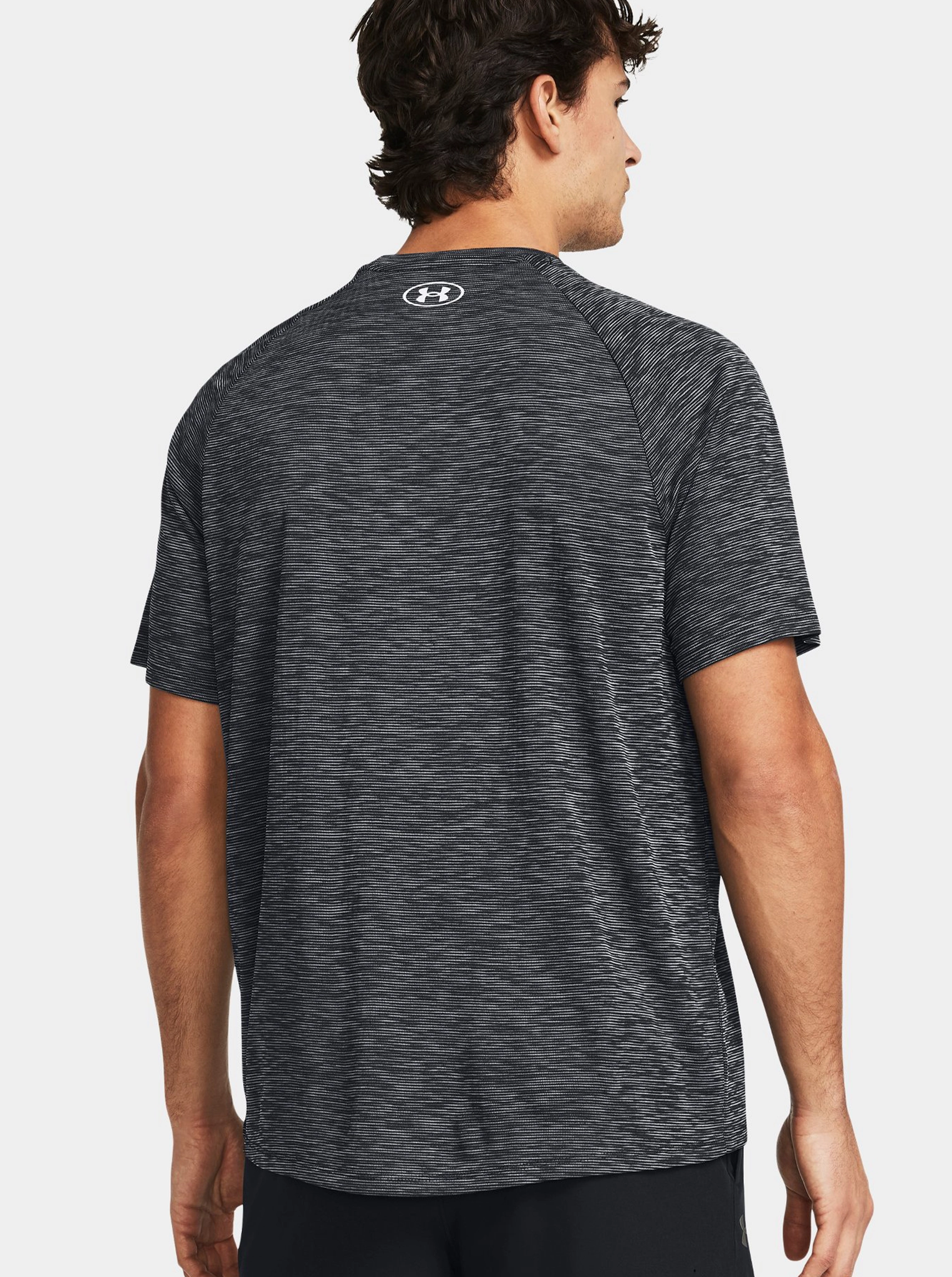 Tech? Textured Short Sleeve Tee Minimal Outfit