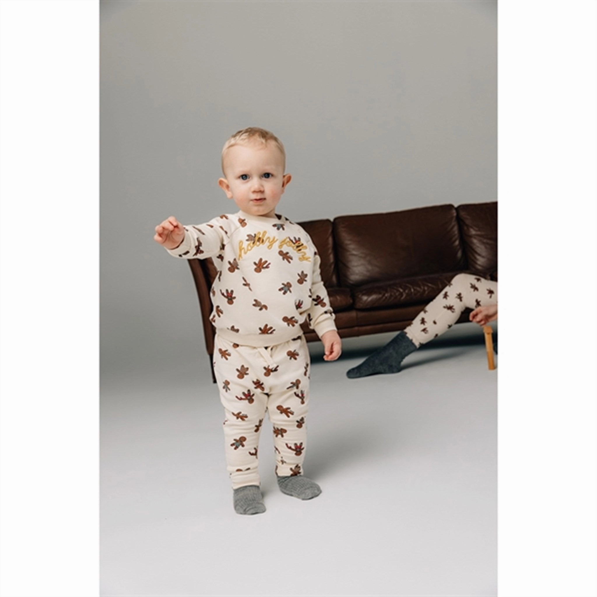 THE NEW Siblings White Swan Ginger Aop Holiday Ginga Sweatpants silicone MoistureControl Lining