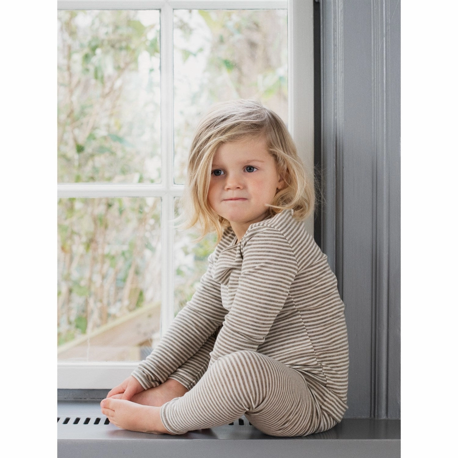 Smart Wear Airport Travel Active Lifestyle Serendipity Taupe/Offwhite Leggings Stripe