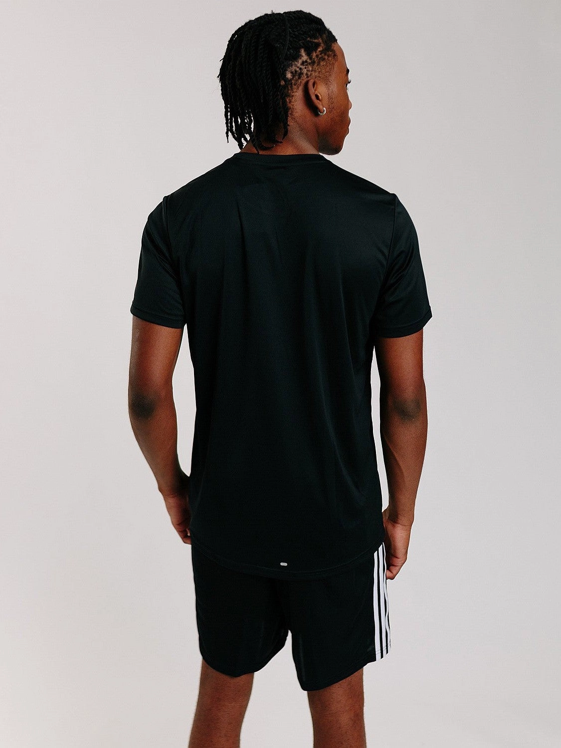 Training Essentials Feel Ready Logo T-Shirt Versatile Comfort