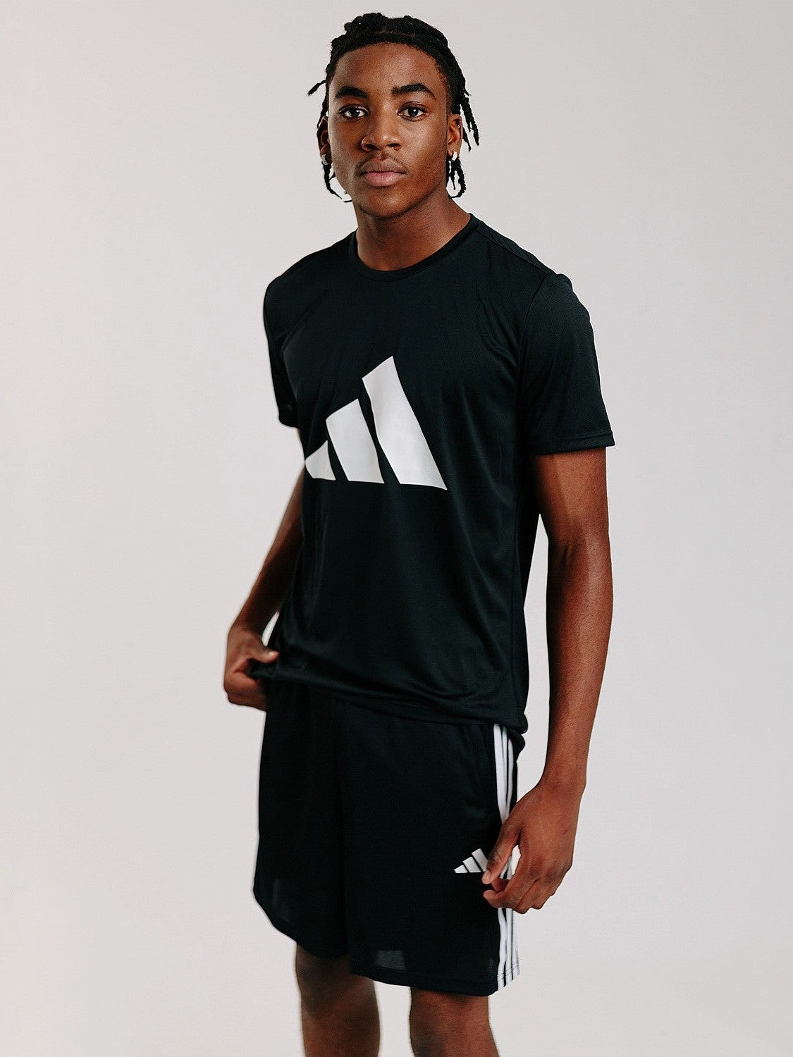 Training Essentials Feel Ready Logo T-Shirt Athletic Comfort Wear FadeResistantPrint