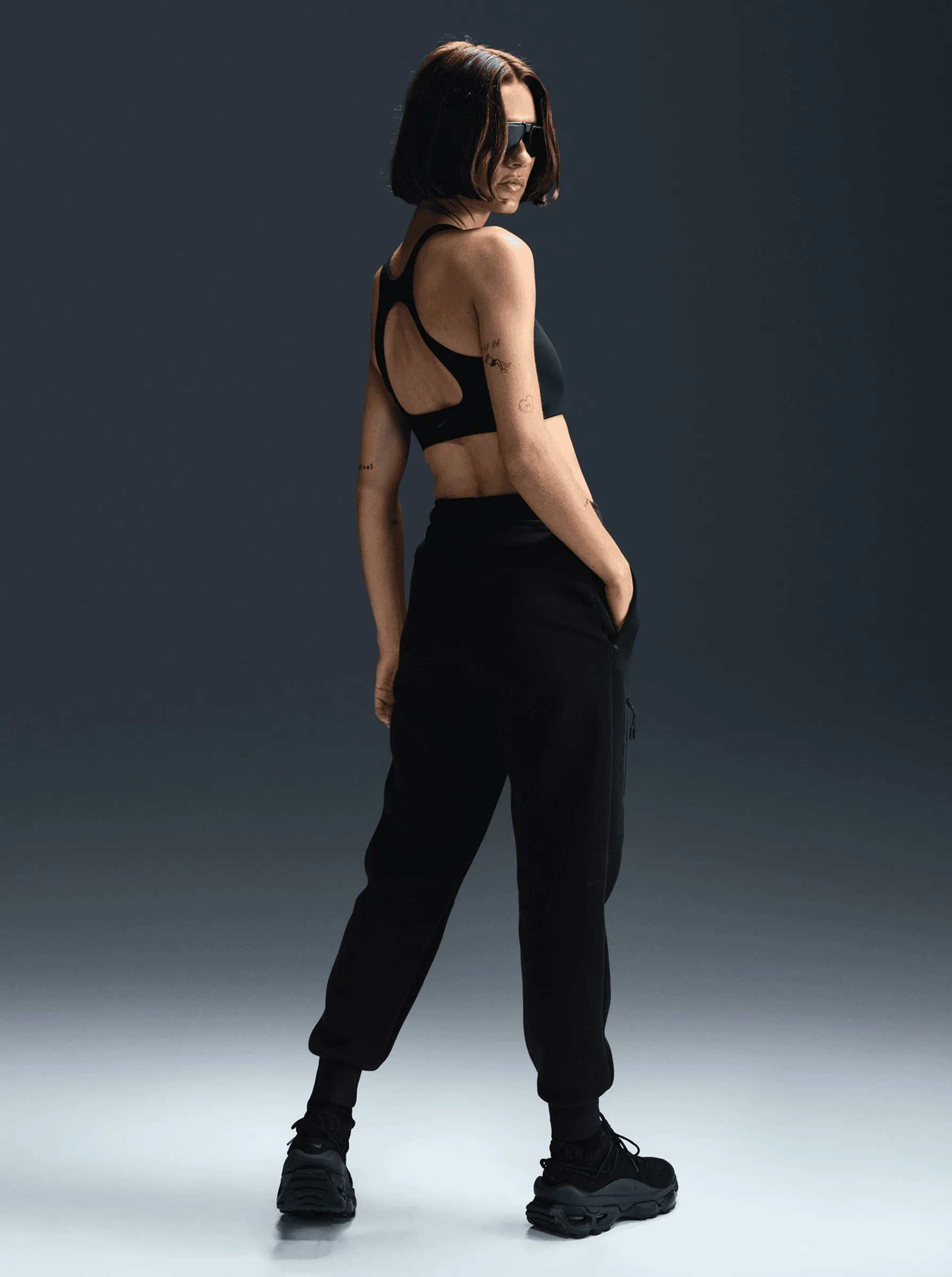 Elasticized Cuffs Sportswear Tech Fleece Mid-Rise Joggers