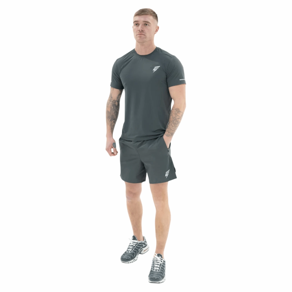 Sleeveless Sleek Fit Elude Split T-Shirt Men