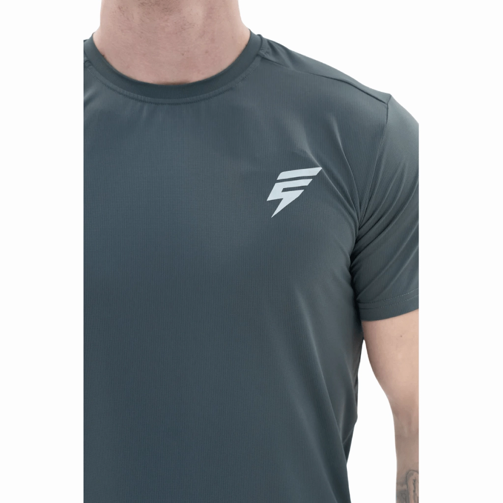 Elude Split T-Shirt Men Versatile Trend Smart Casual