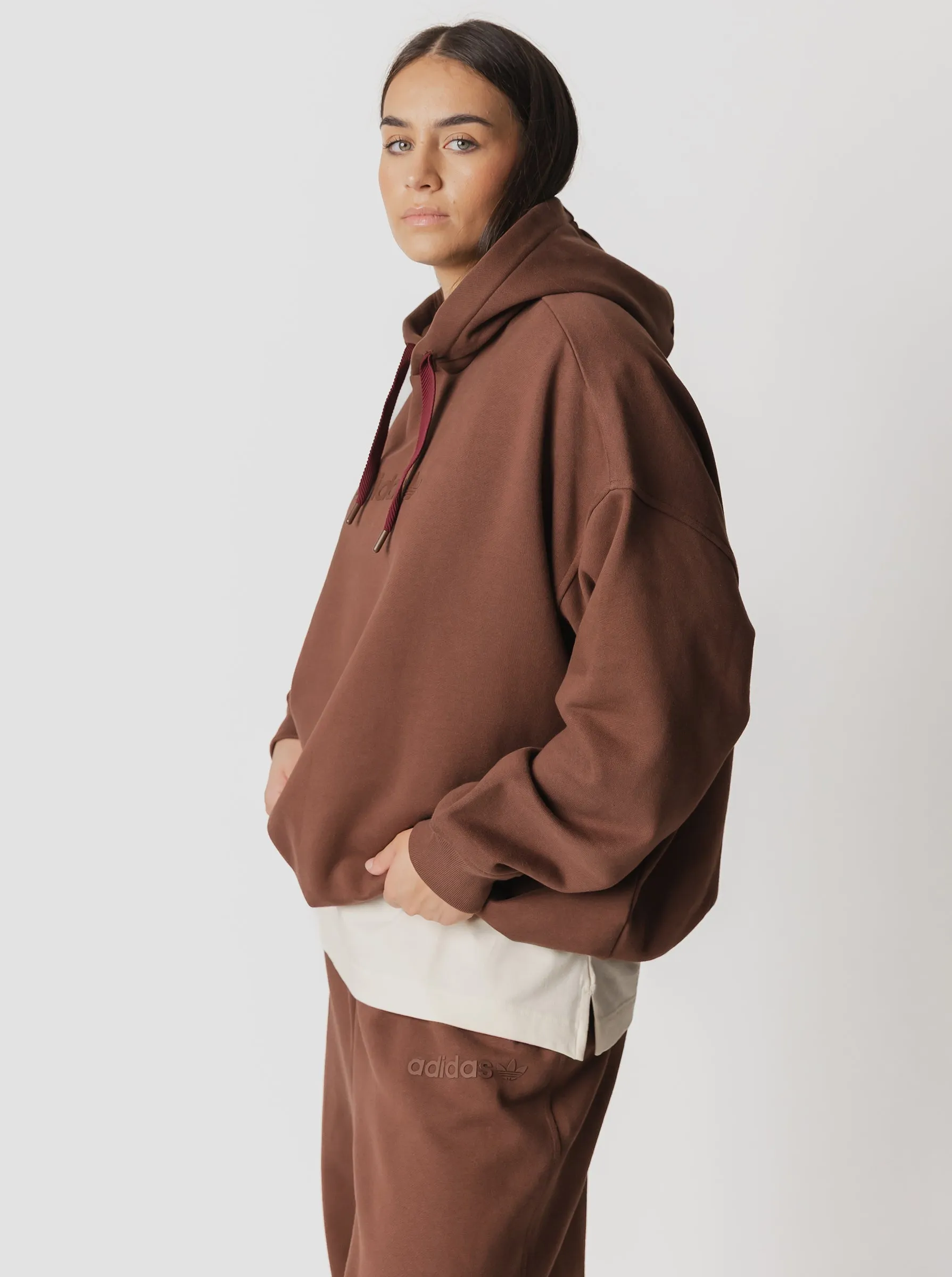 Non Fading Coloration Coffee Run Essentials Linear Oversized Hoodie