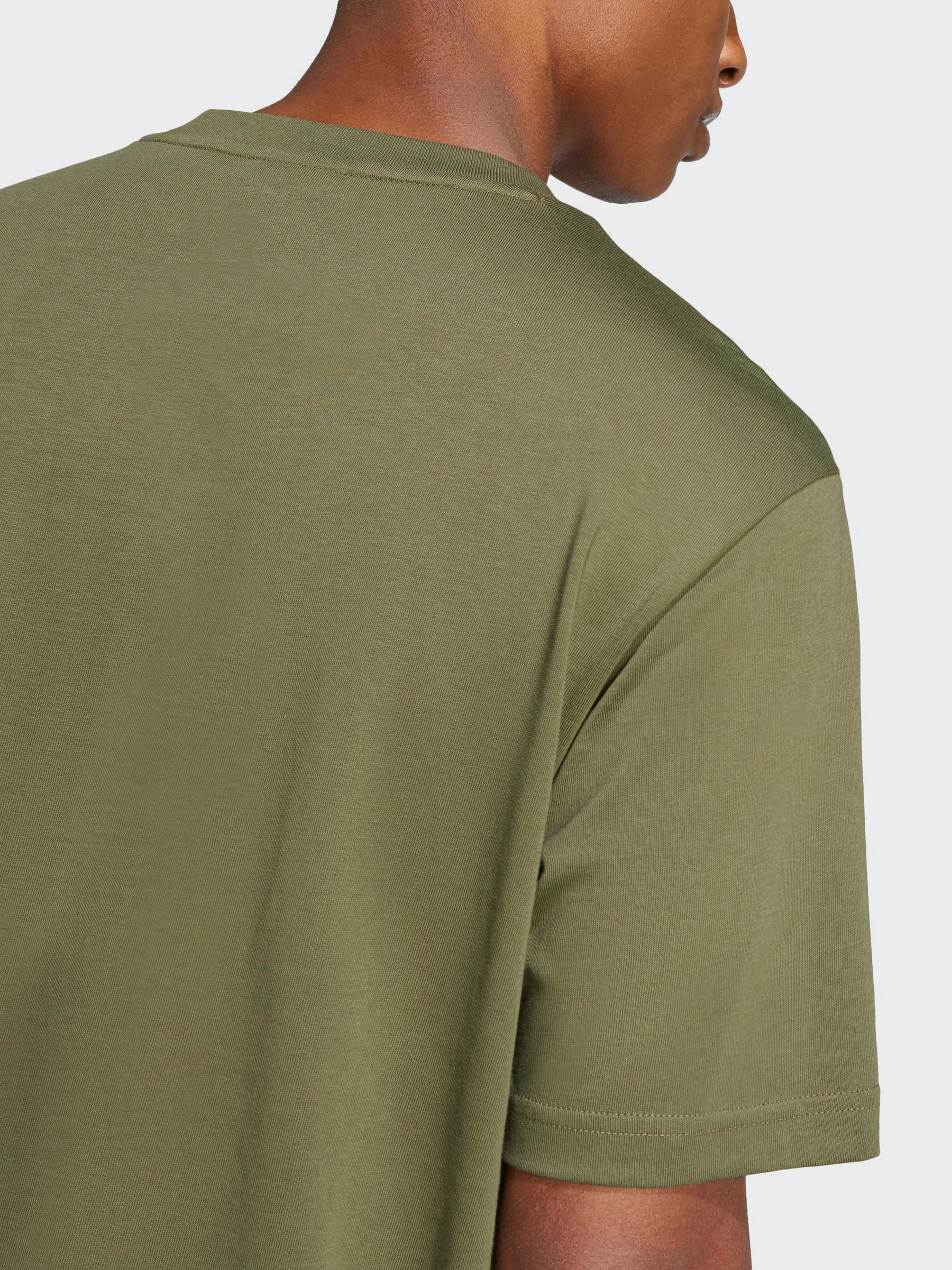 Outdoor Style Relaxing Fit Essentials Big Logo Single Jersey Tee