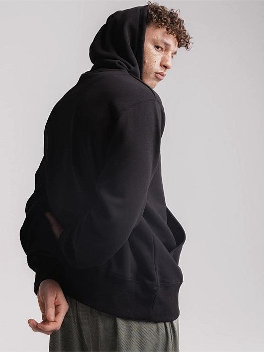 Chrome Heavyweight Pullover in Black Comfortable and stylish Chilly Day Comfort