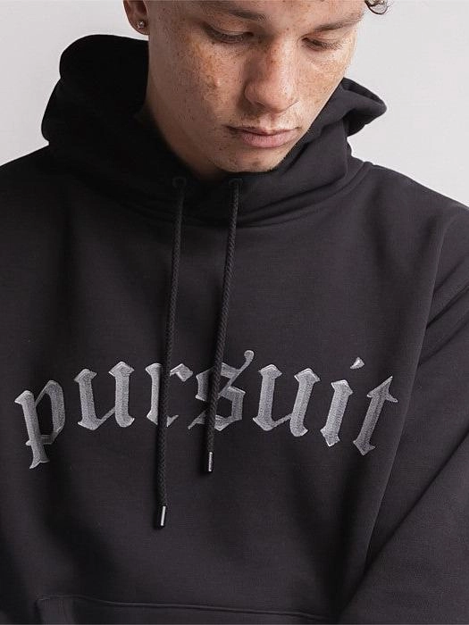 Chrome Heavyweight Pullover in Black Casual Layer Look