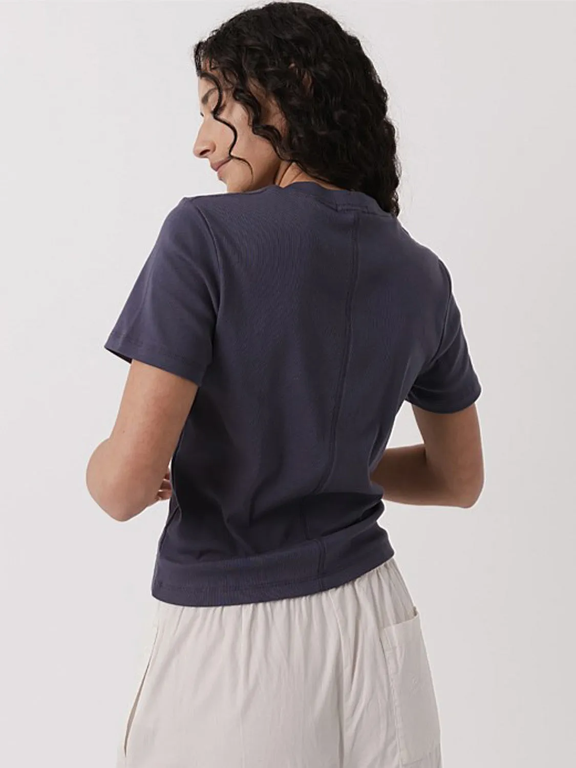 Chill Design Everyday Tee in Midnight