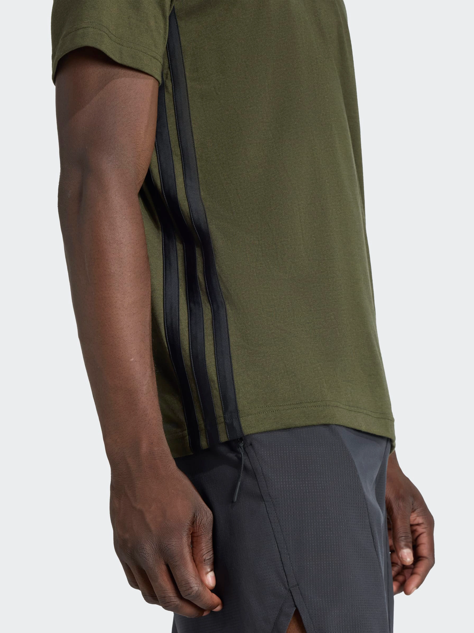 Feelready 3-Stripes T-Shirt Standard Body Fit Floral Print