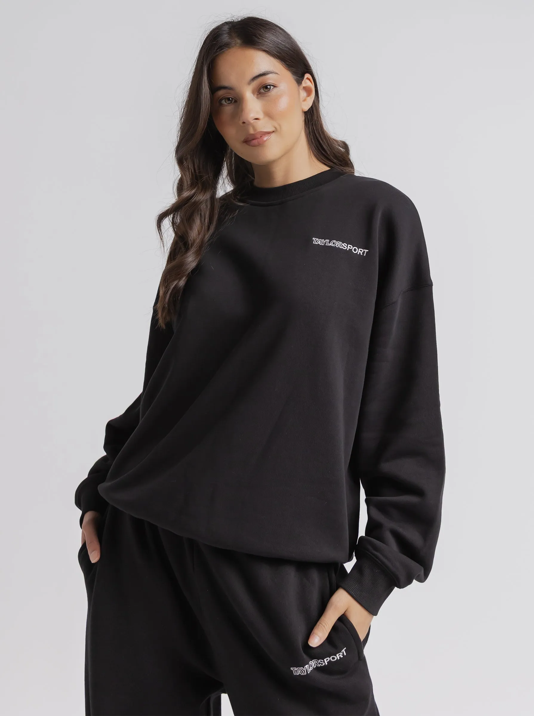 Heritage Crew in Black Daily Style