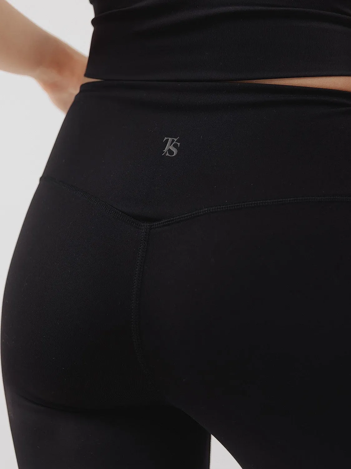 Luxury Choice Stretch Fit Flared Taylor Tight In Black